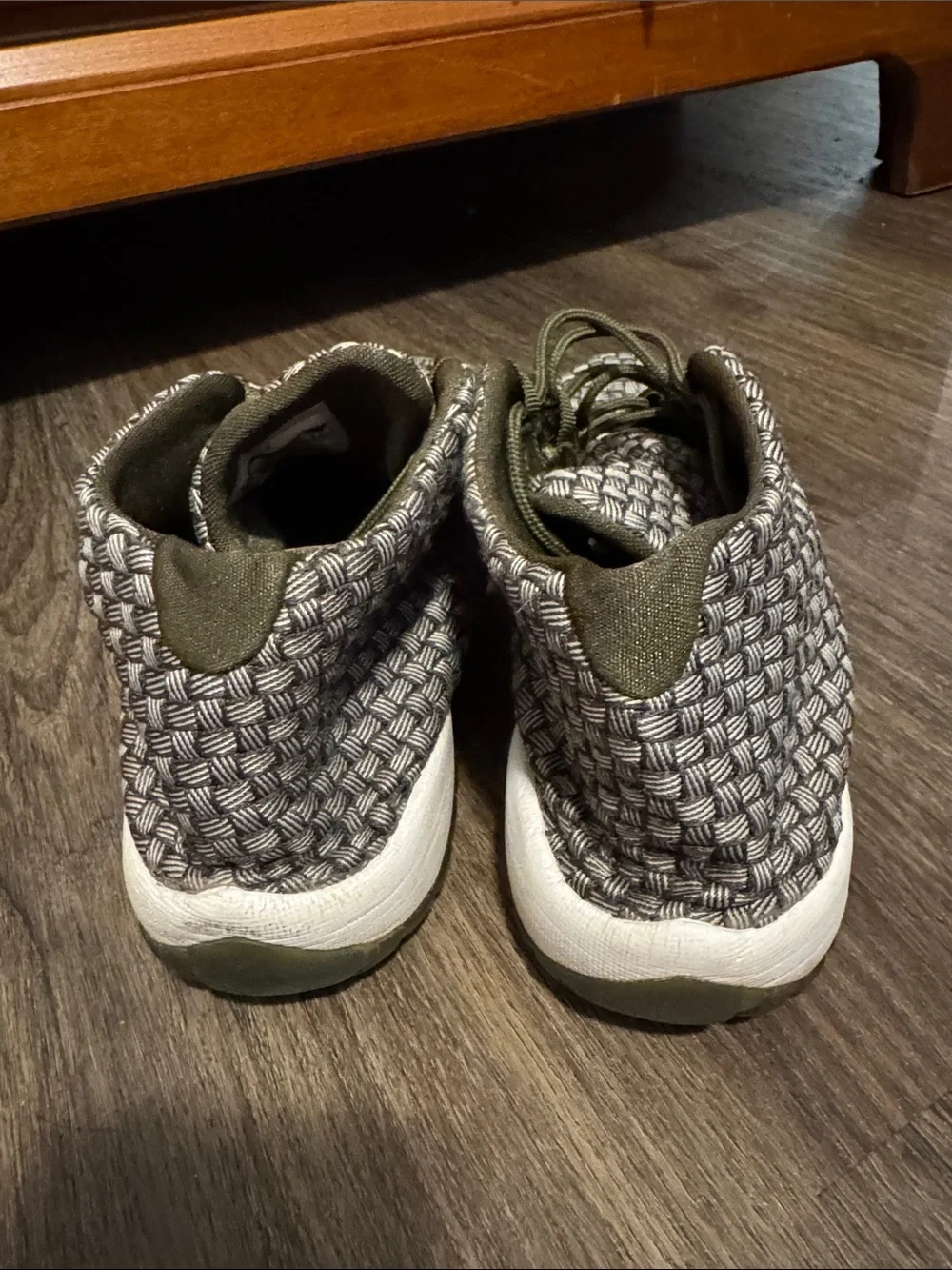 Nike Woven Basketweave Sneakers - Olive Green/Gray